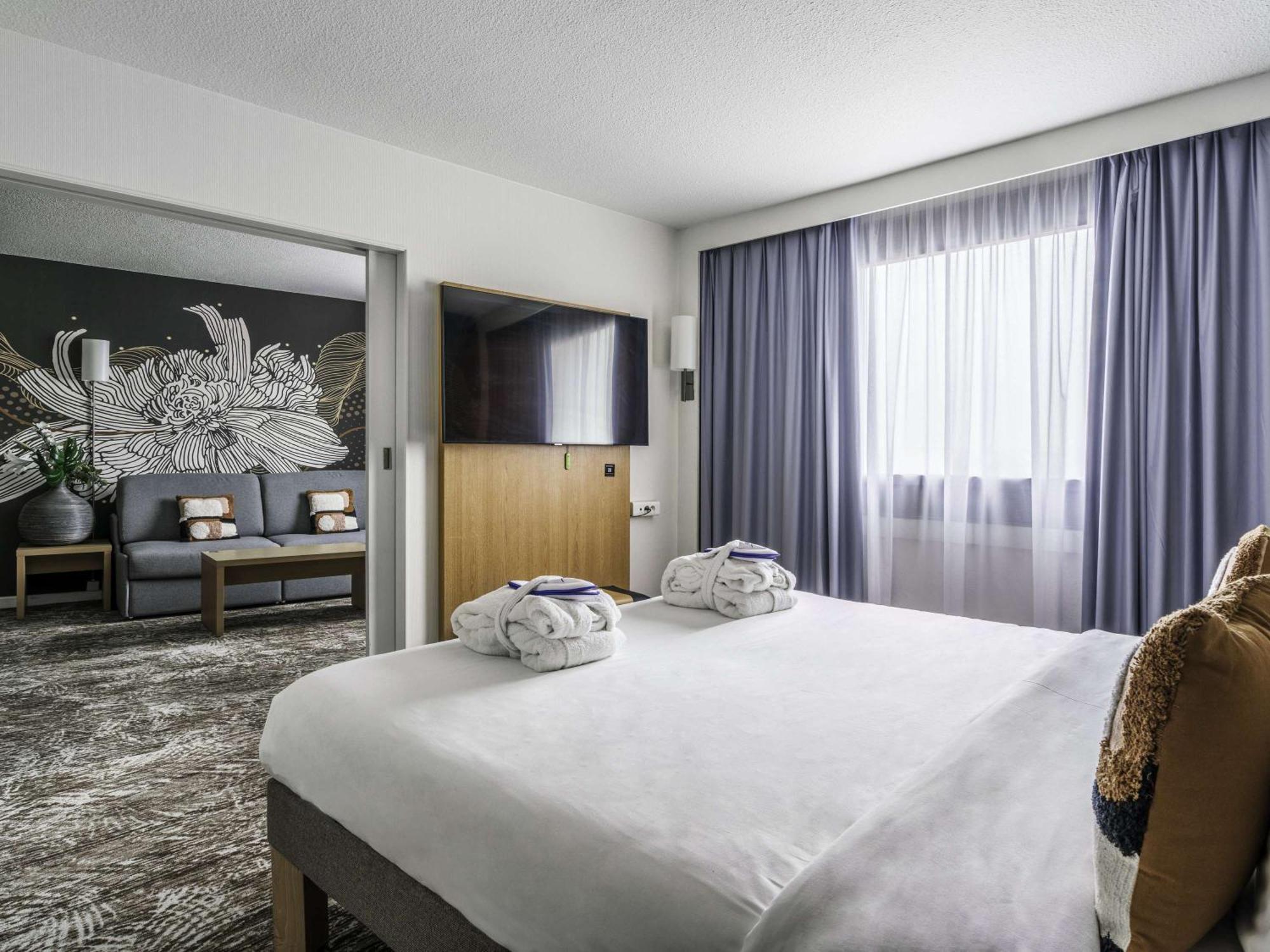 Novotel Paris Le Pont 4*
